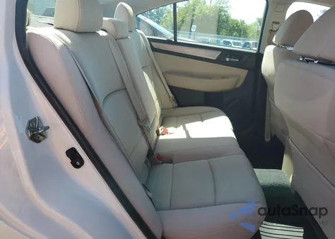 2015 Subaru Legacy 2.5I Premium из США, поврежденный, VIN 4S3BNAC69F3039063